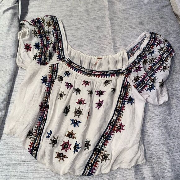 FREE PEOPLE
Women's White Aurura Embroidered crop Top Floral Pattern size large - Picture 7 of 8